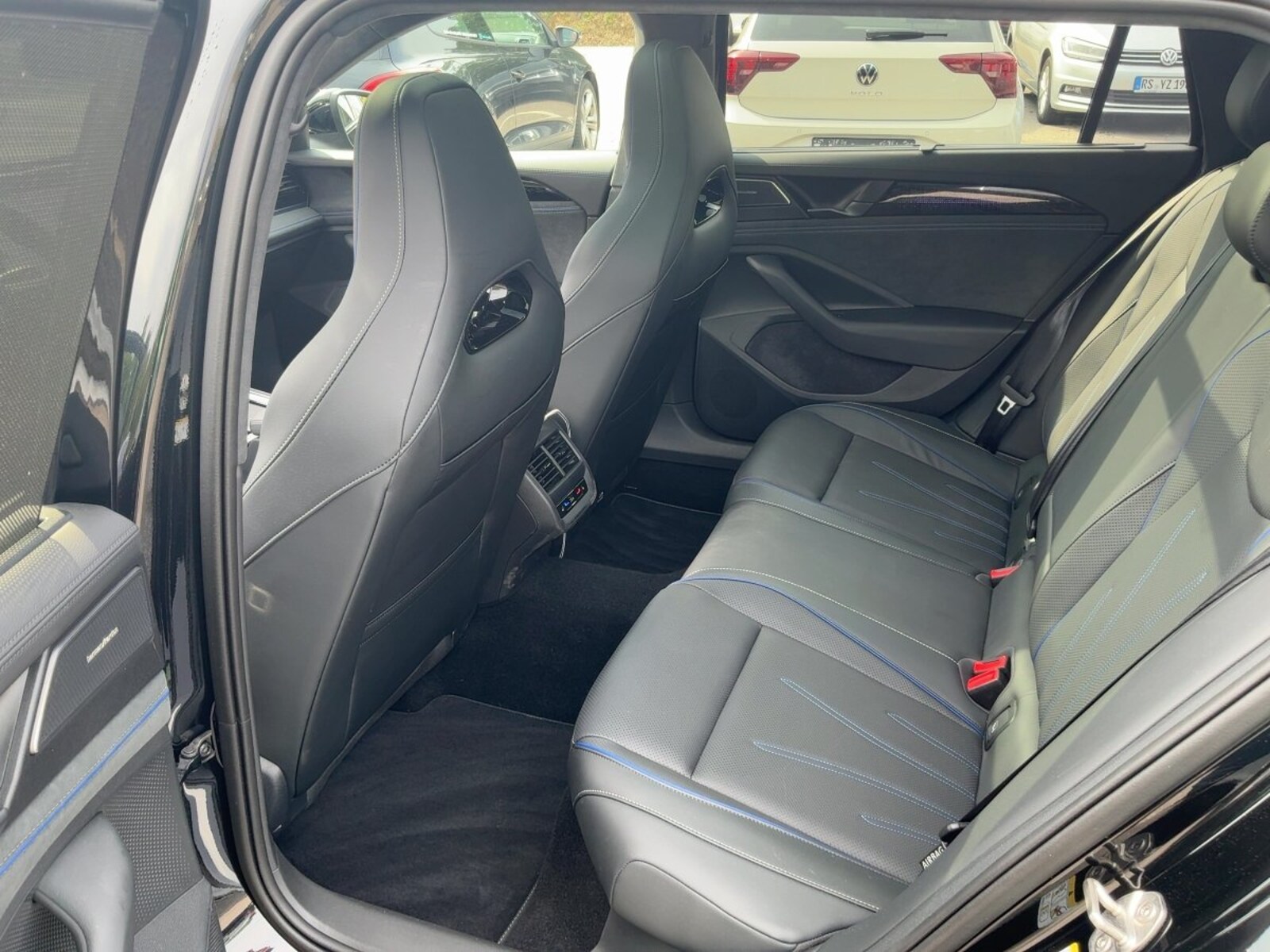 Volkswagen Passat – Bild 8