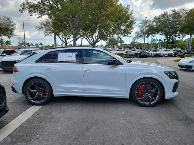 2026 Audi RS Q8 Base - Photo 9
