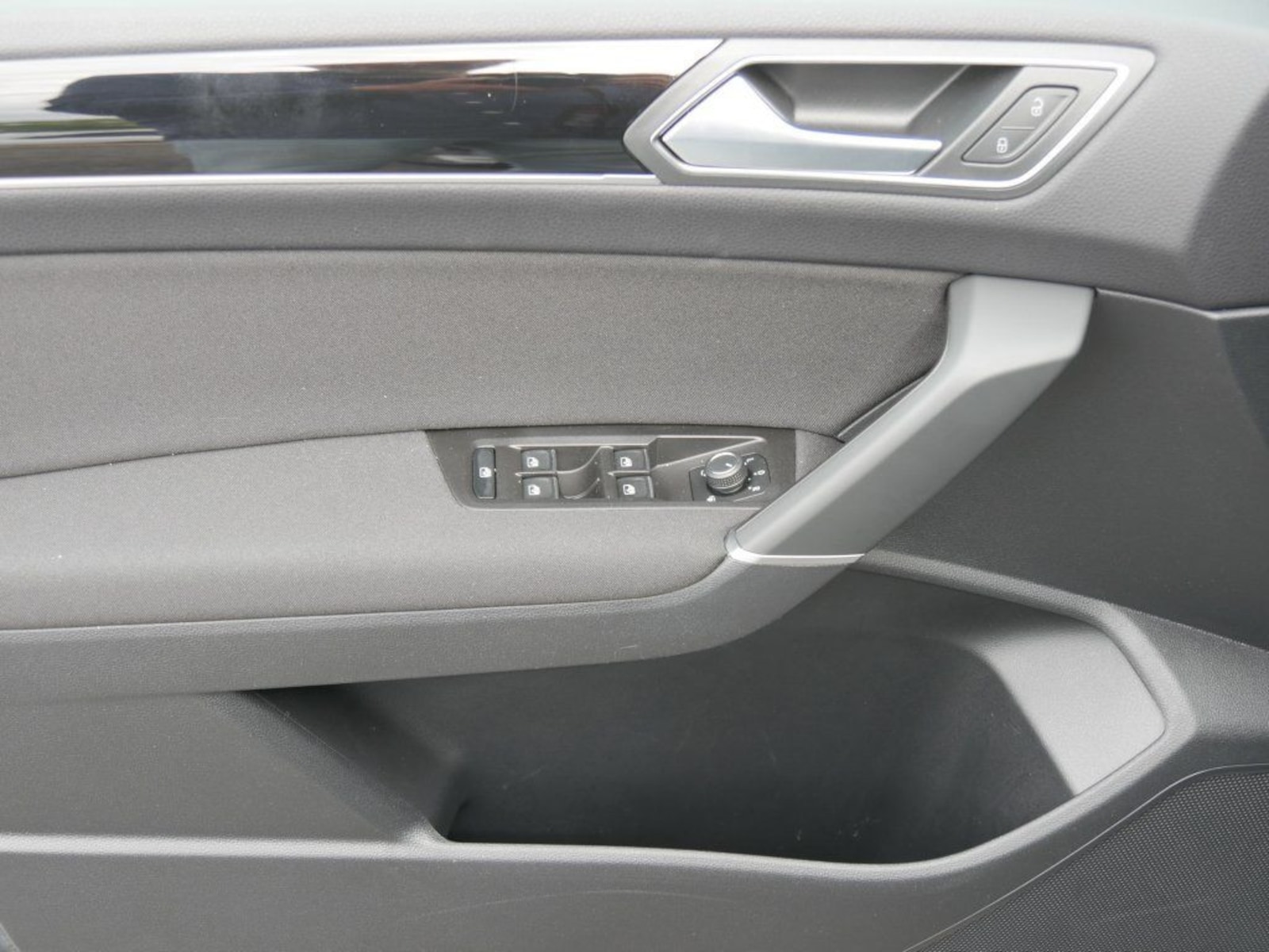Volkswagen Touran – Bild 10