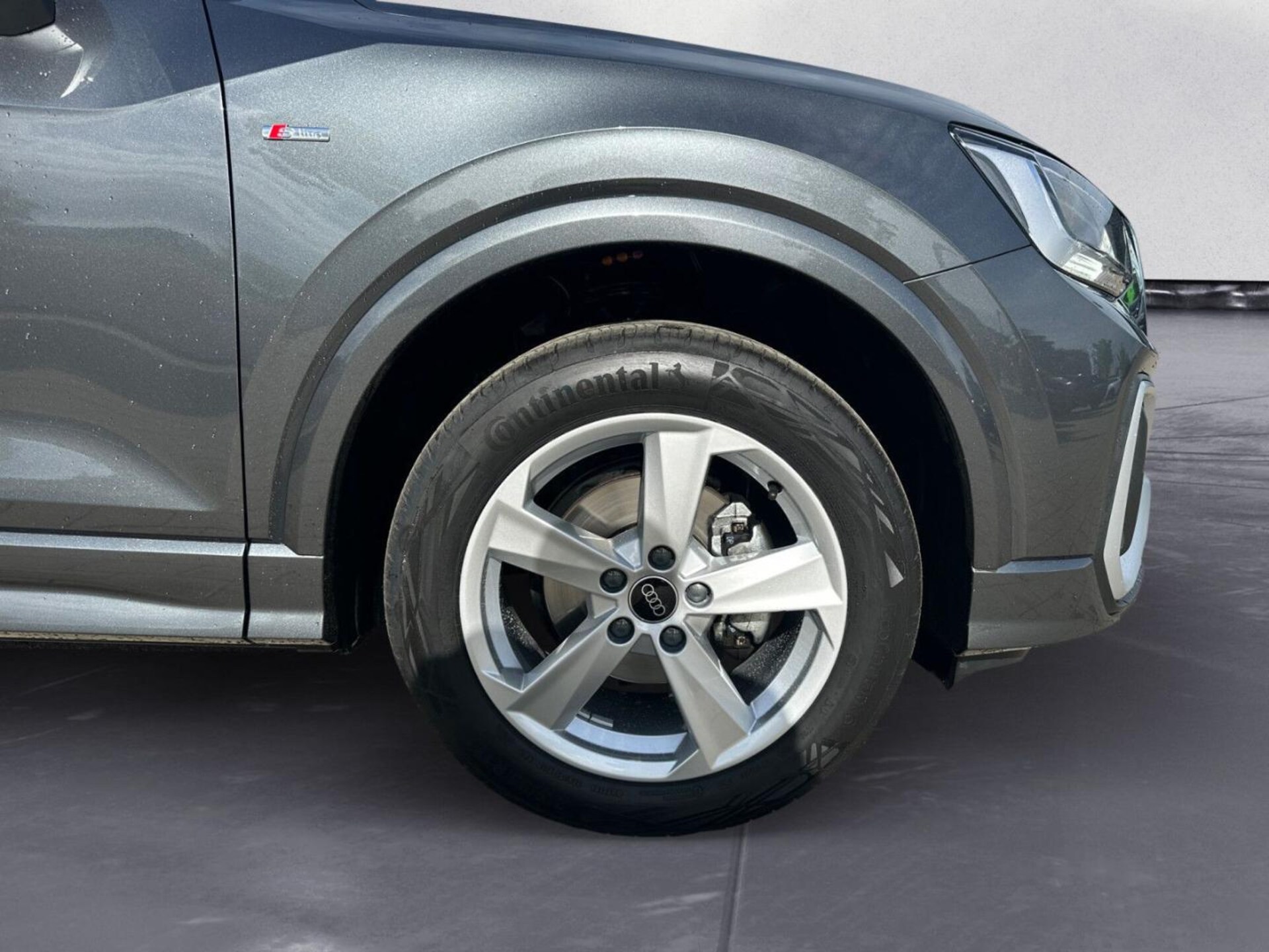 Audi Q2 S line