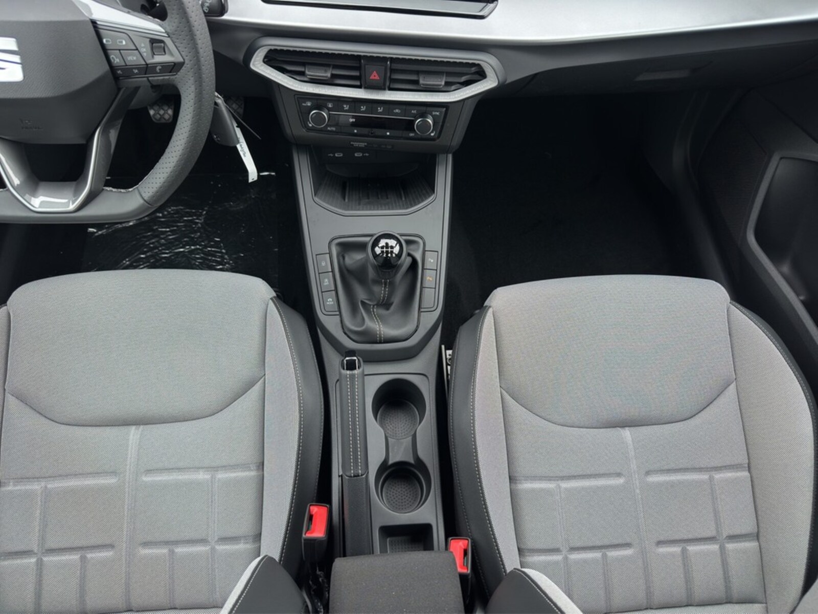 SEAT Arona – Bild 13