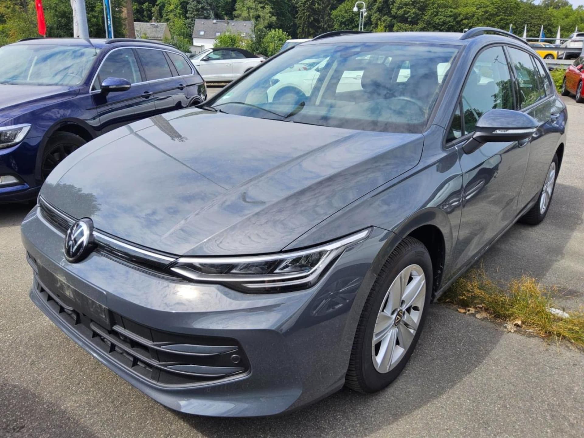Volkswagen Golf Variant Life