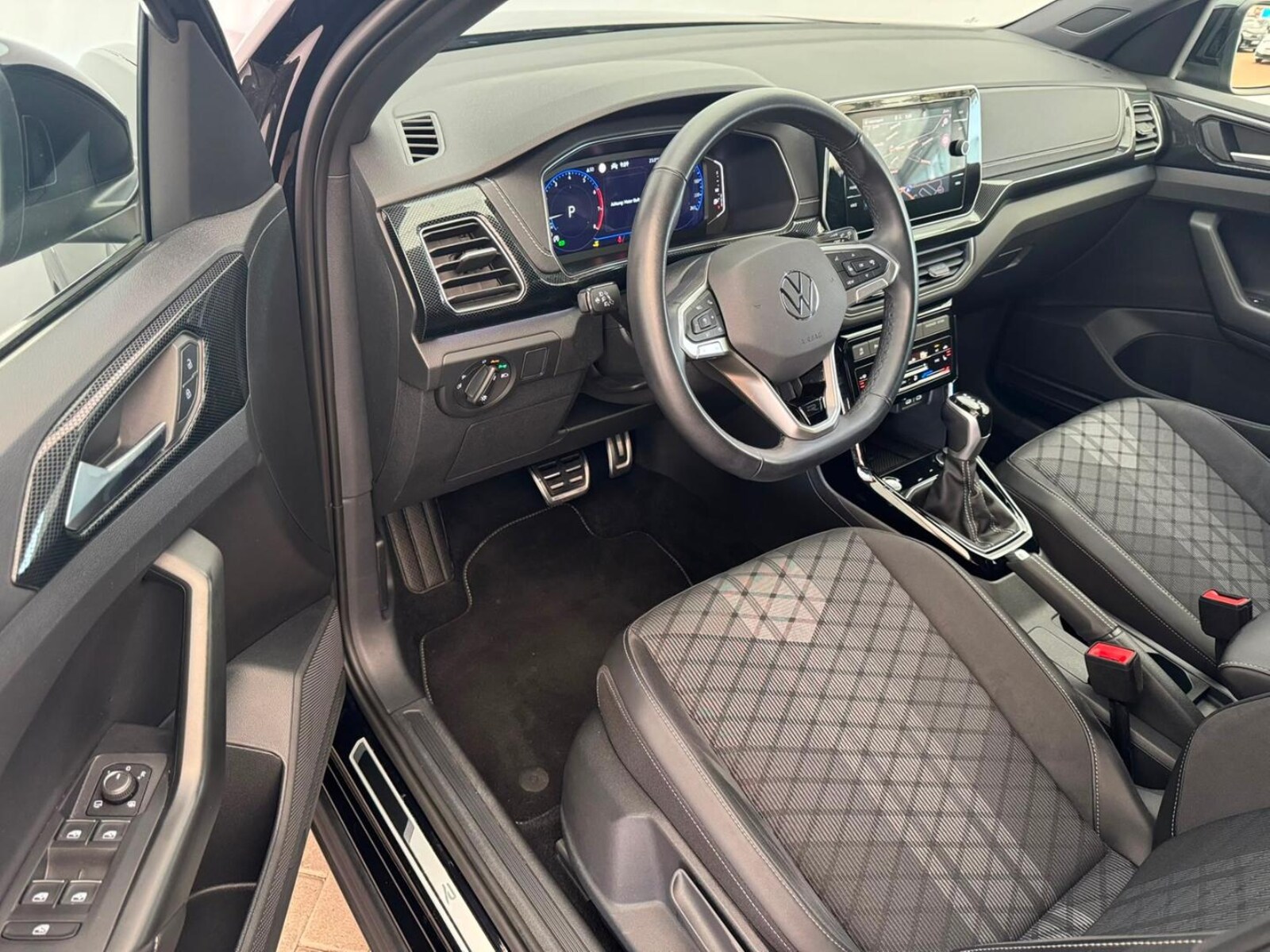 Volkswagen T-Cross – Bild 10