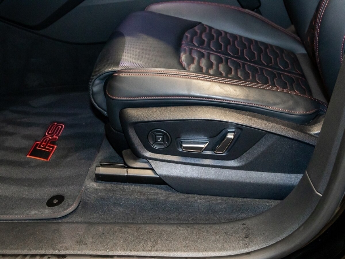 Image about Audi RS Q8 TFSI quattro tiptronic