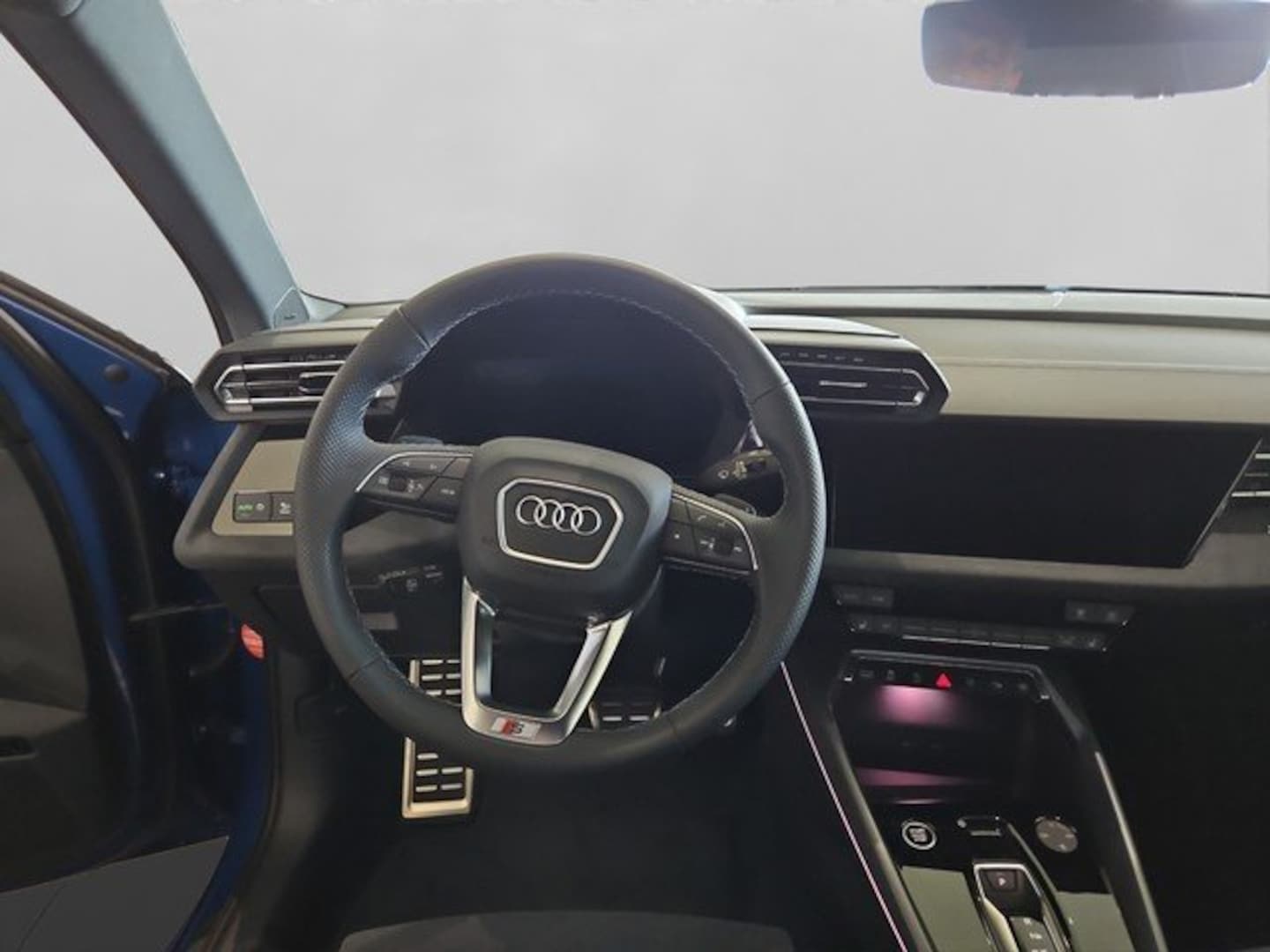 Bild über Audi A3 Limousine S line TFSI S tronic - für weitere Informationen kontaktieren Sie den Audi Partner
