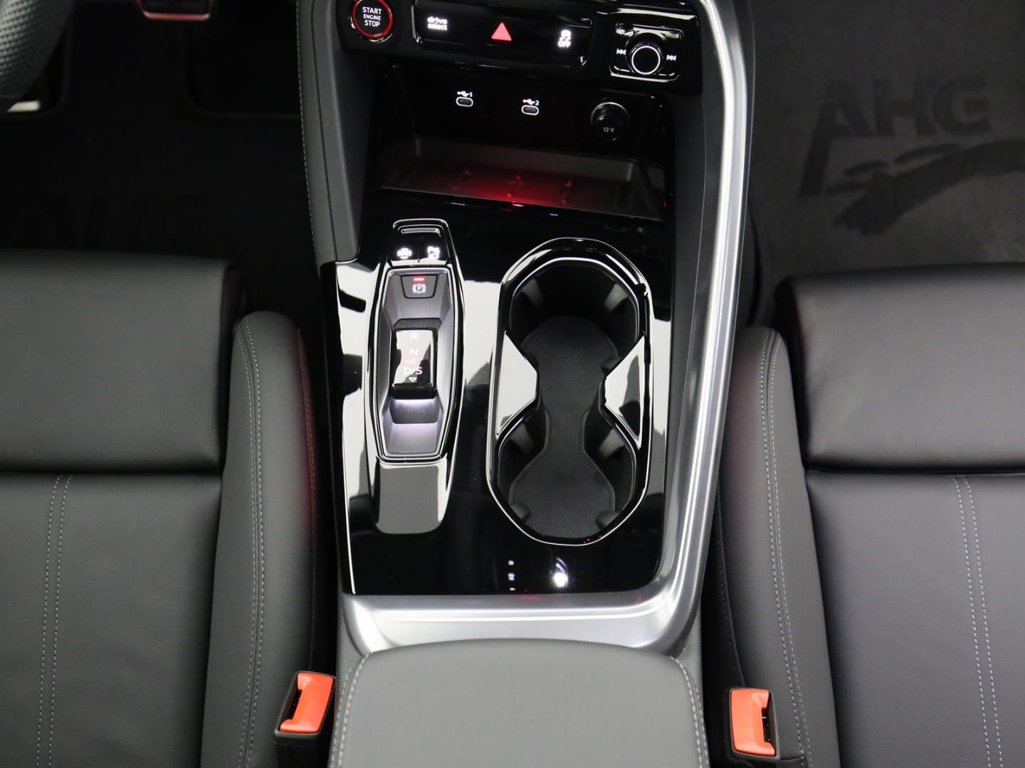 Bild über Audi Q5 Sportback TDI quattro 150 kW S tronic - für weitere Informationen kontaktieren Sie den Audi Partner