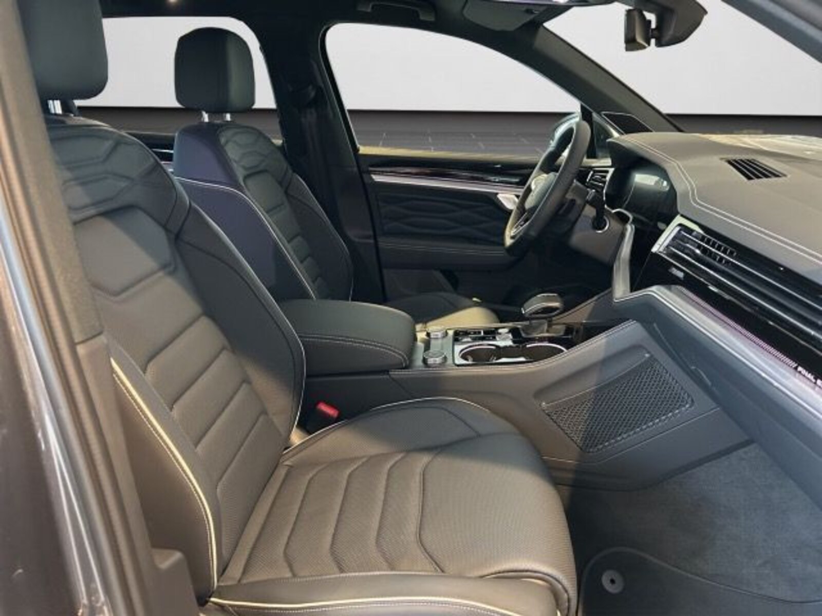 Volkswagen Touareg – Bild 13