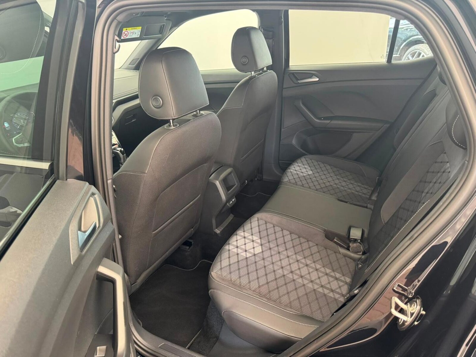 Volkswagen T-Cross – Bild 13