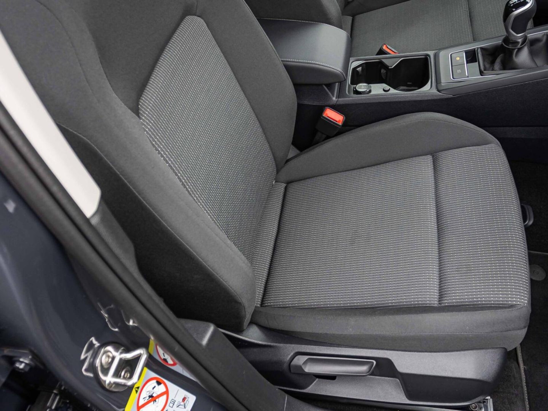 Volkswagen Golf Basis-Modell