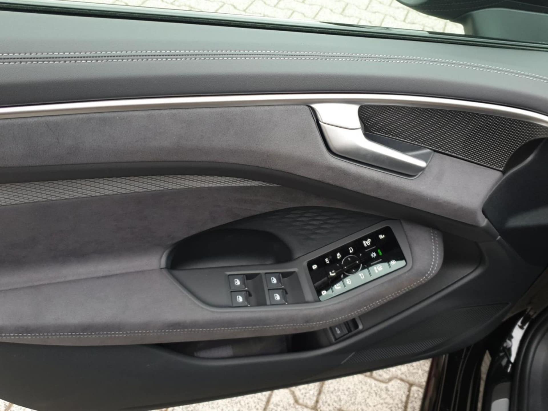 Audi A6 Avant edition one