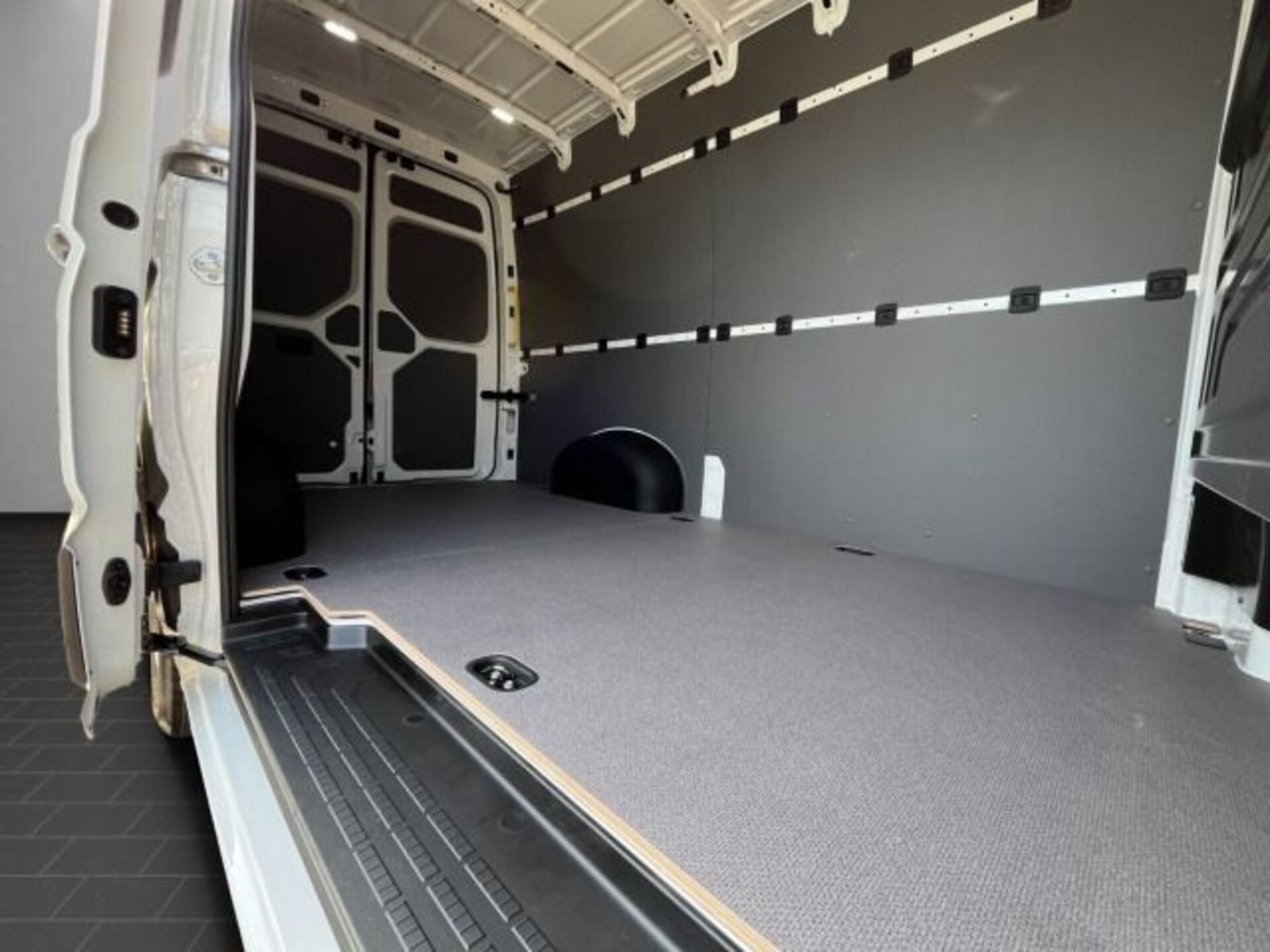 Volkswagen Crafter Kasten mittlerer Radstand