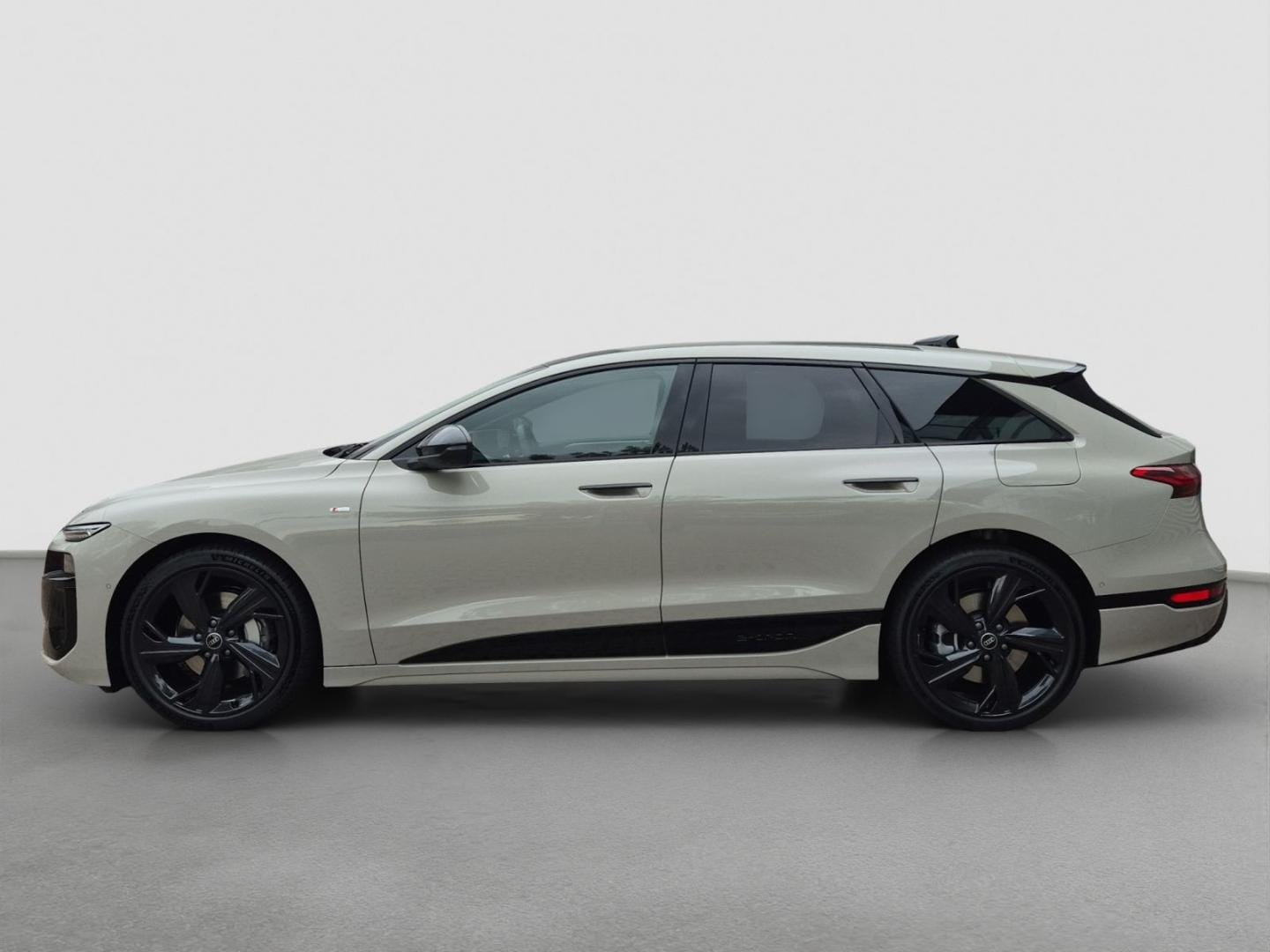 Bild über Audi A6 Avant e-tron S line business e-tron quattro 315 kW - für weitere Informationen kontaktieren Sie den Audi Partner