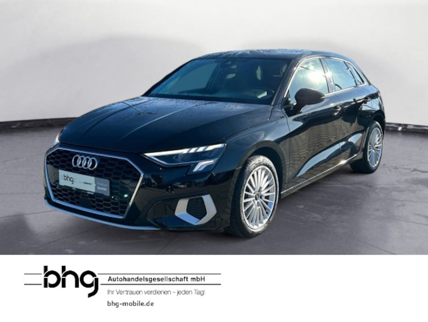 Bild über Audi A3 Sportback advanced 30 TFSI Schaltgetriebe - für weitere Informationen kontaktieren Sie den Audi Partner
