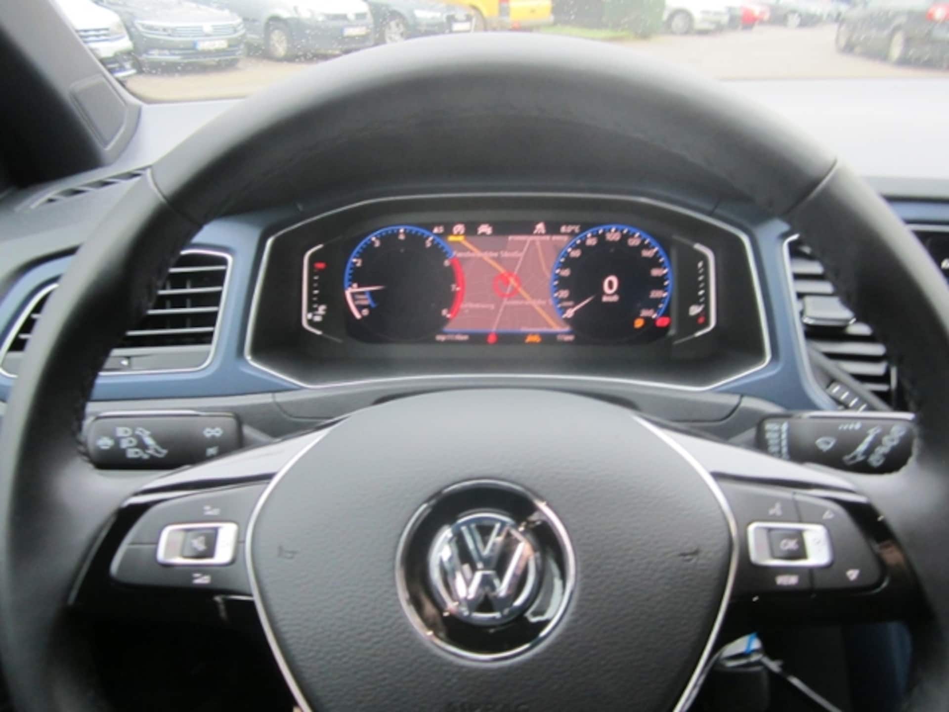 Volkswagen T-Roc United