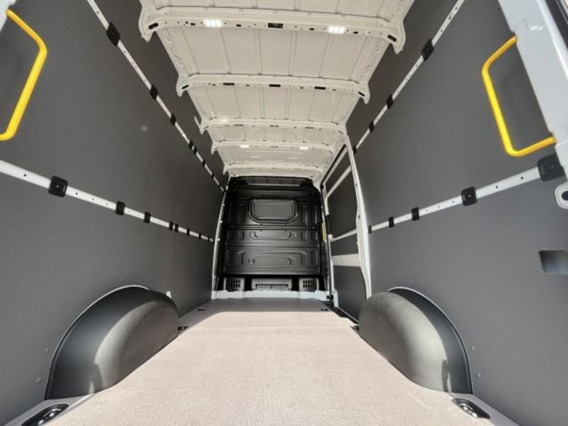 Volkswagen Crafter Kasten mittlerer Radstand