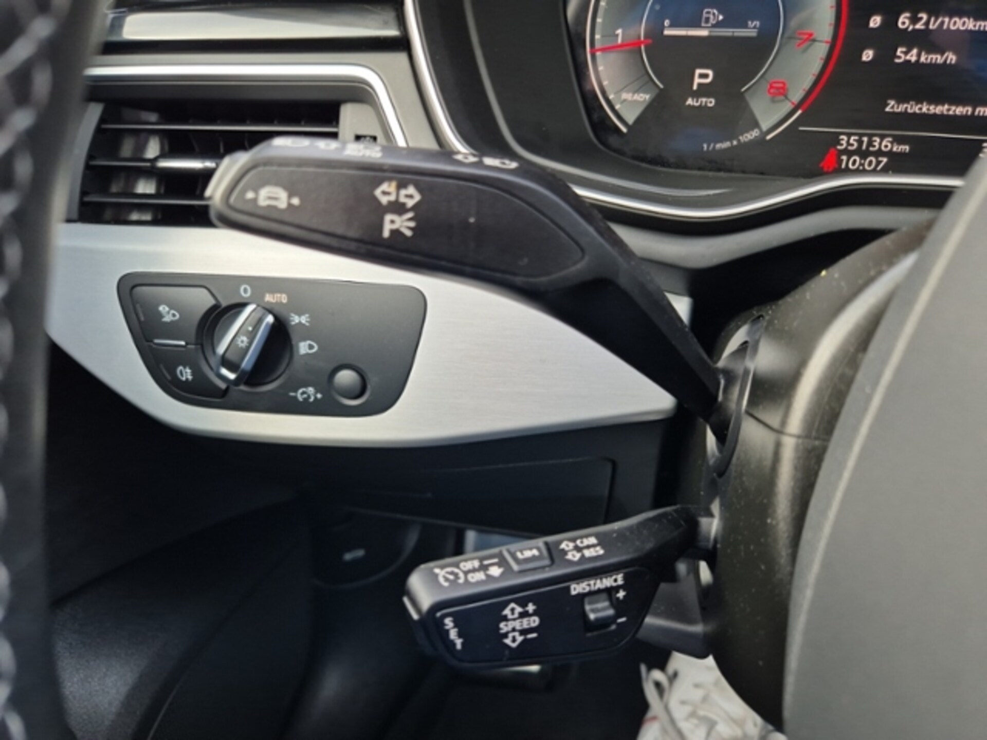 Audi A4 Avant S line