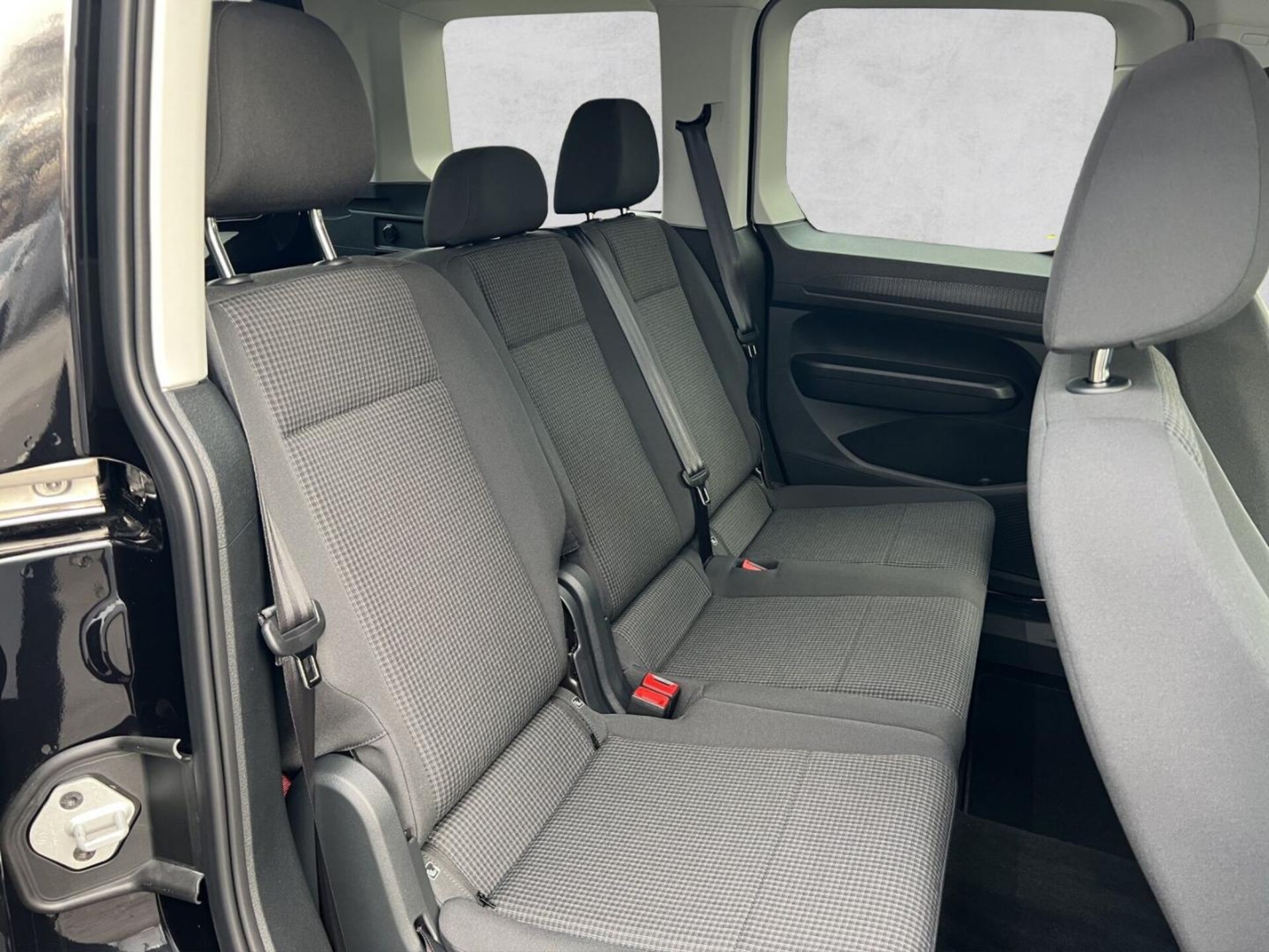 Volkswagen Caddy Basis-Modell