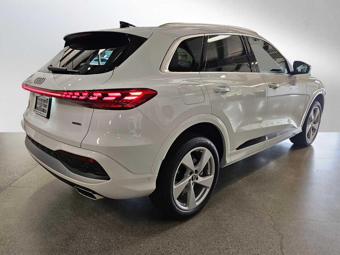 2025 Audi Q5 Premium Plus - Photo 7