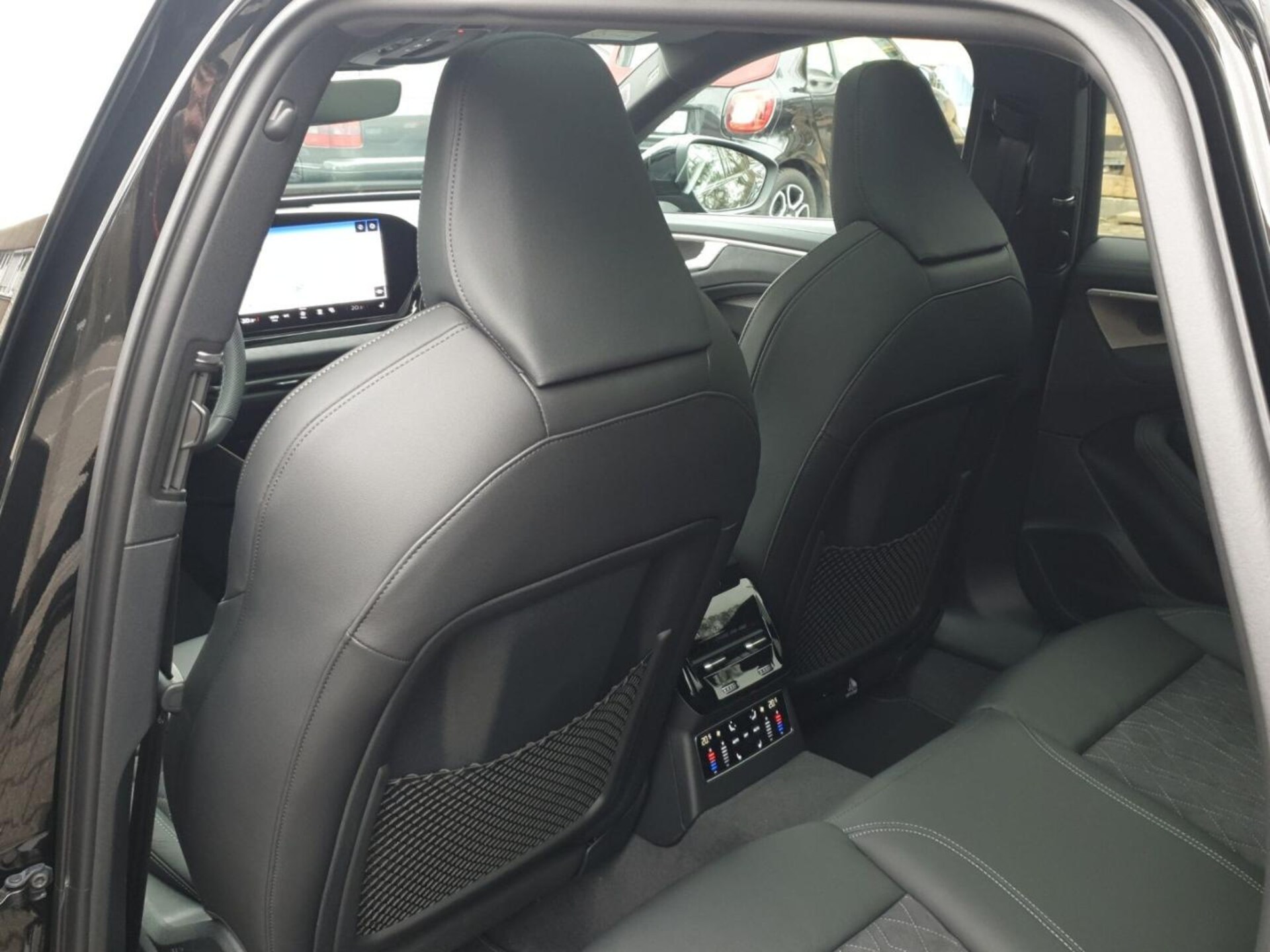 Audi A6 Avant edition one