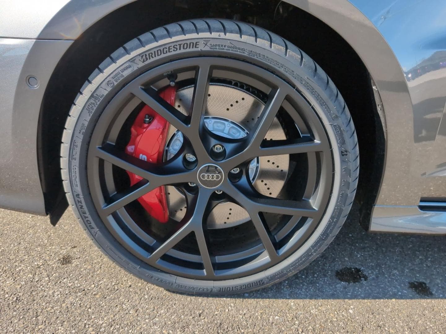 Bild über Audi RS 3 Limousine TFSI quattro 294 kW S tronic - für weitere Informationen kontaktieren Sie den Audi Partner