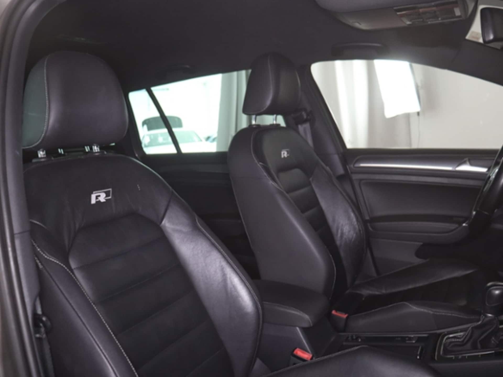 Volkswagen Golf Variant R-Line
