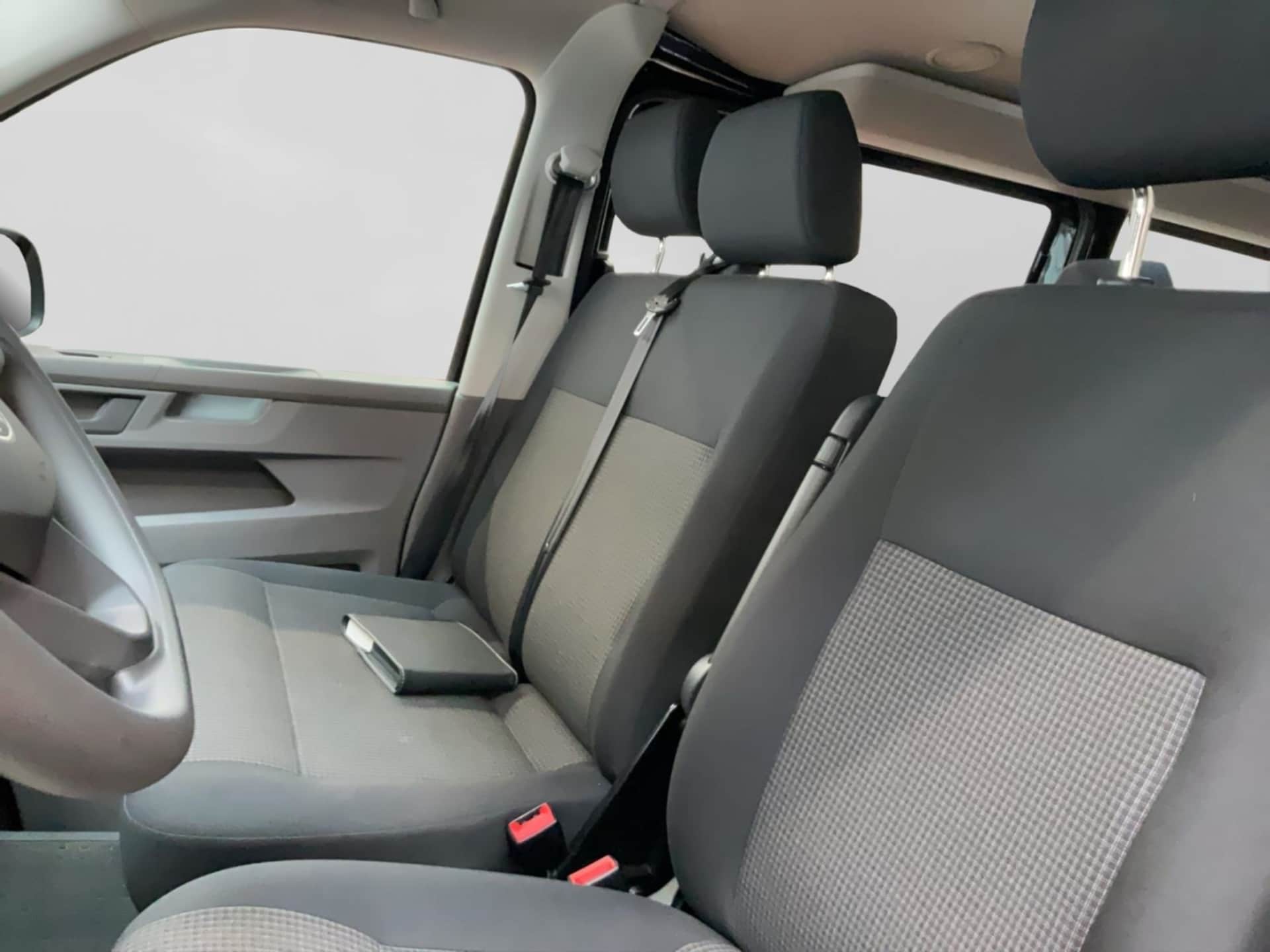 Volkswagen T6.1 Transporter Kombi kurzer Radstand