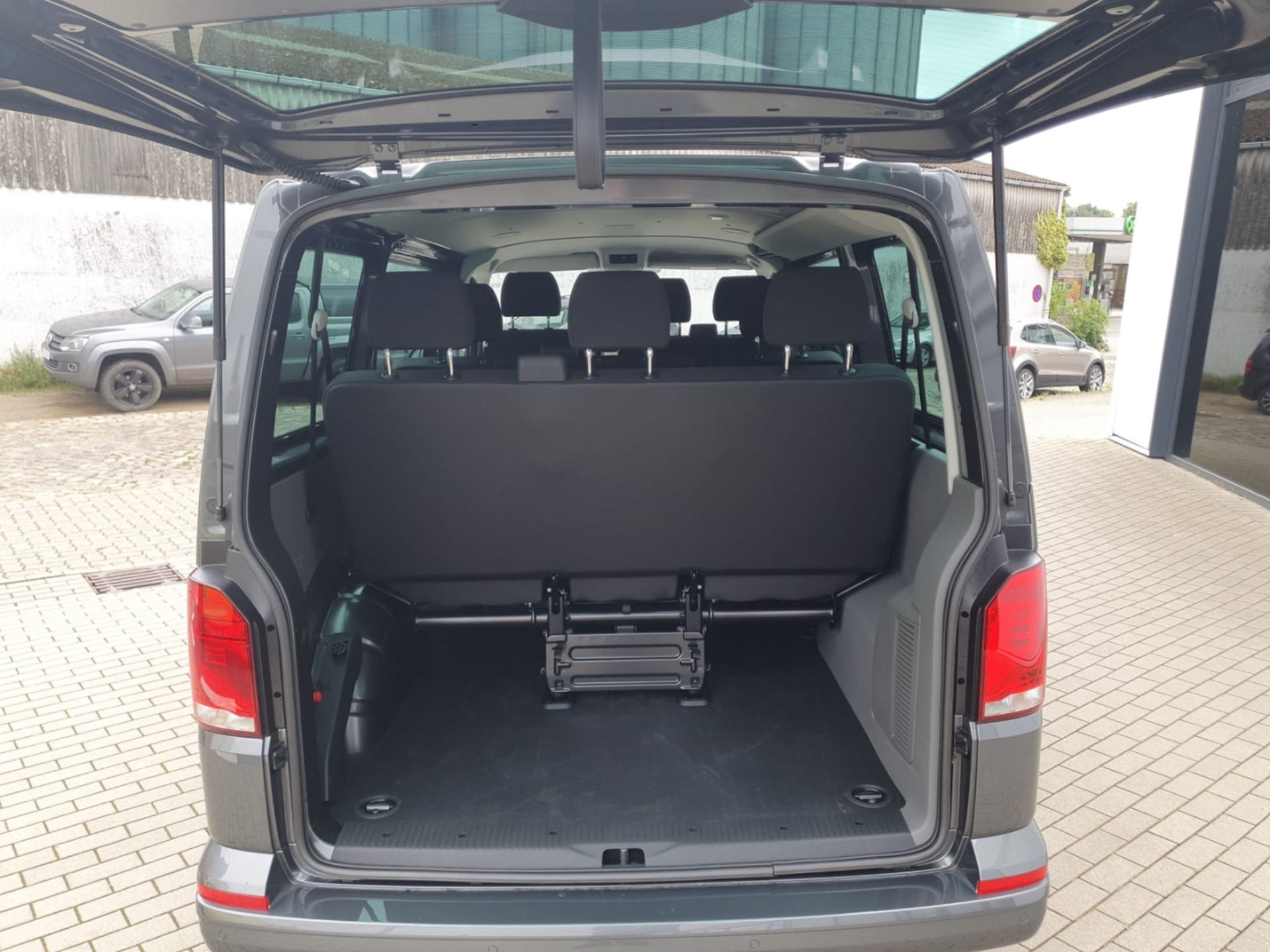 Volkswagen T6.1 Transporter Kombi kurzer Radstand
