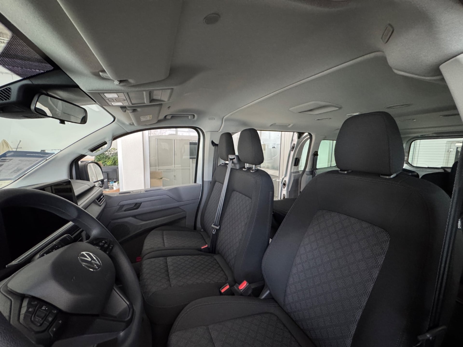 Volkswagen Transporter Kombi langer Radstand