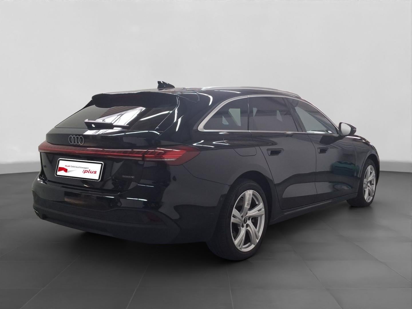 Bild über Audi A5 Avant TDI quattro 150 kW S tronic - für weitere Informationen kontaktieren Sie den Audi Partner