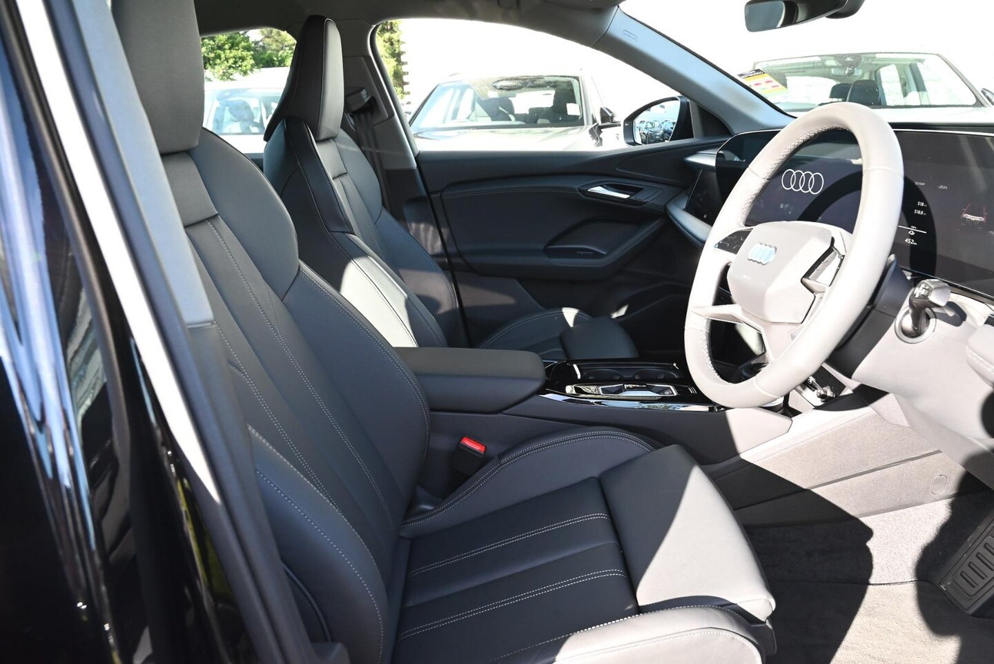 Image about Audi Q6 Sportback e-tron e-tron