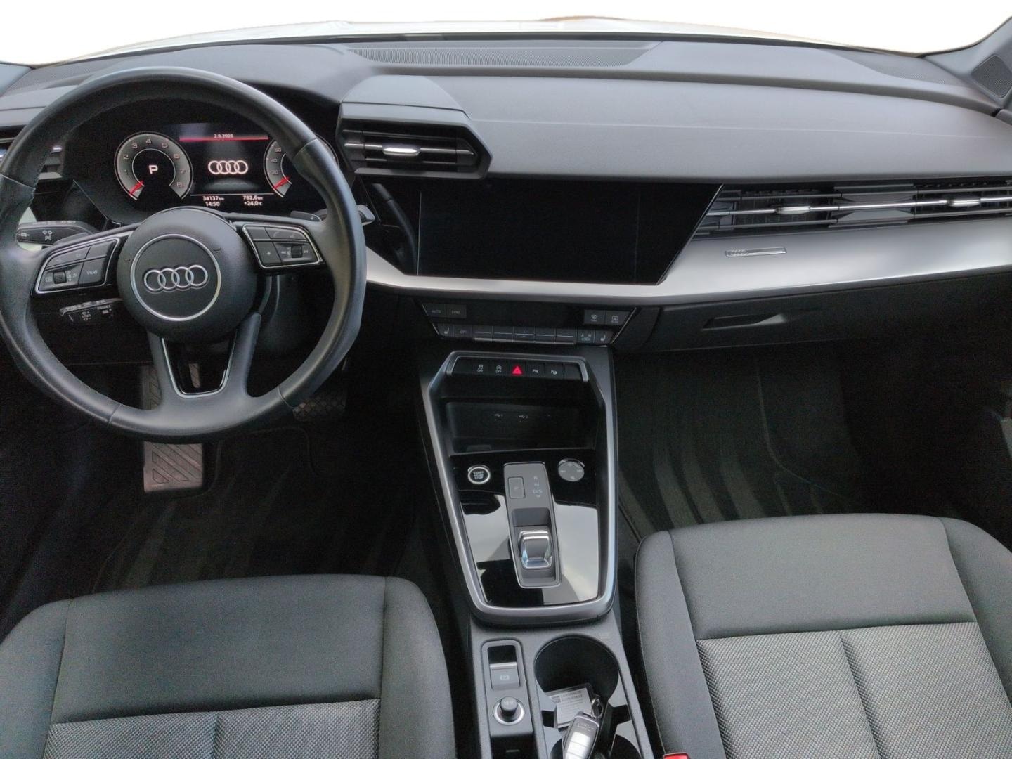 Bild über Audi A3 Sportback 35 TFSI S tronic - für weitere Informationen kontaktieren Sie den Audi Partner