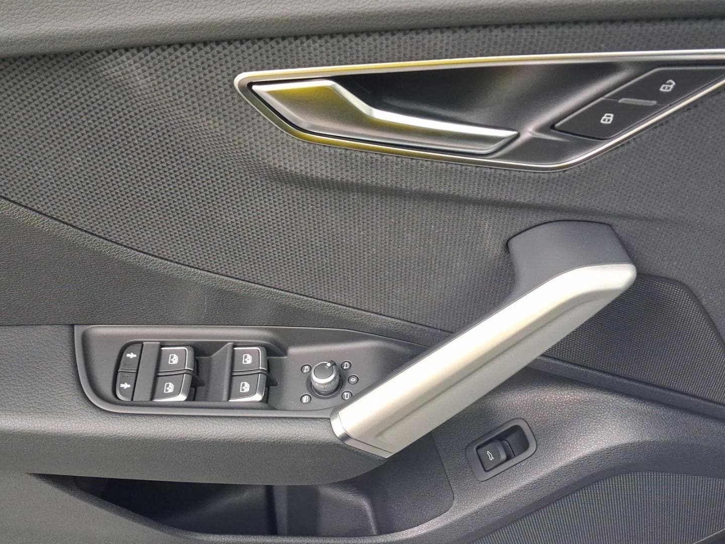 Bild über Audi Q2 advanced 35 TFSI S tronic - für weitere Informationen kontaktieren Sie den Audi Partner