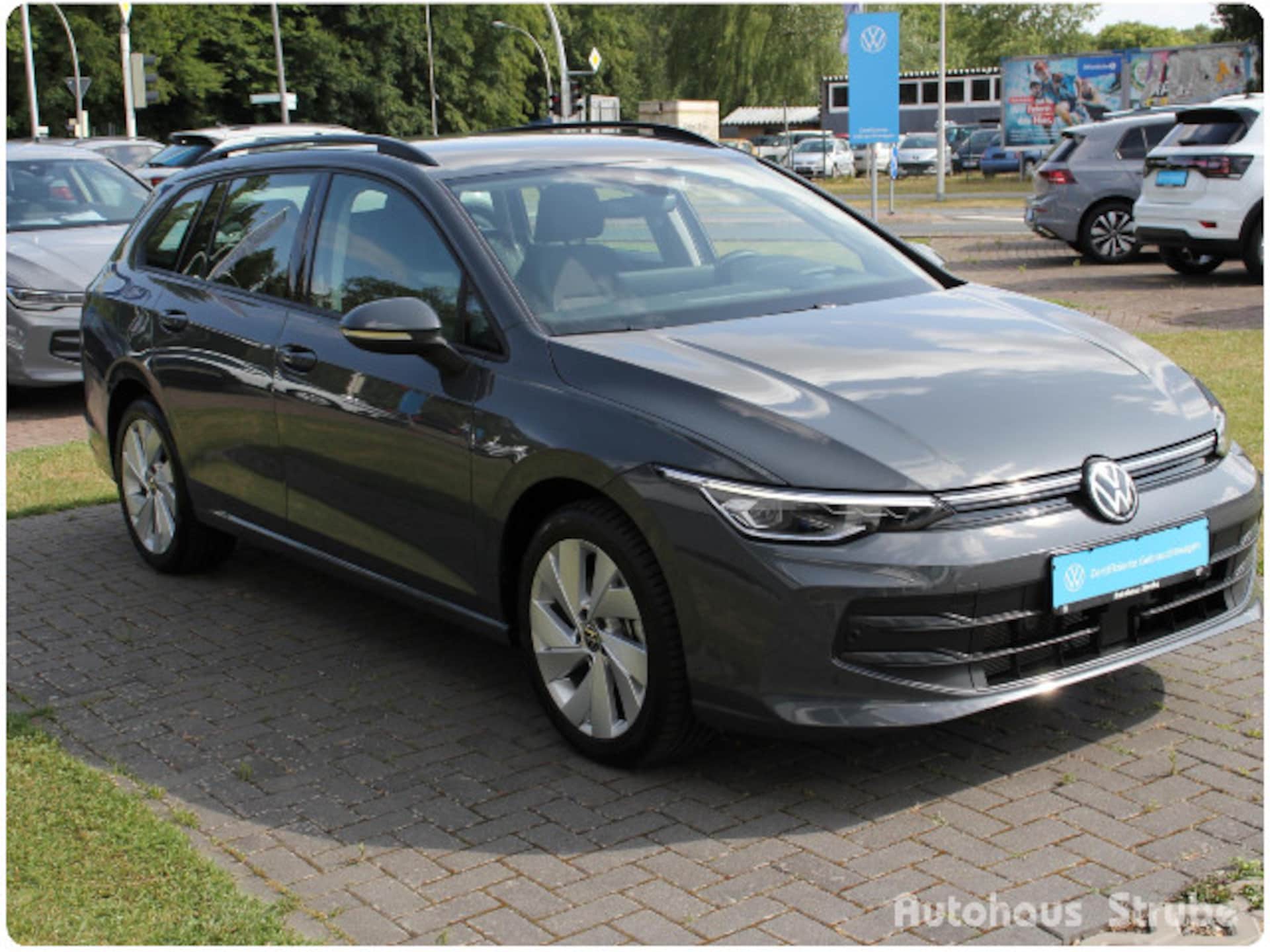 Volkswagen Golf Variant Life