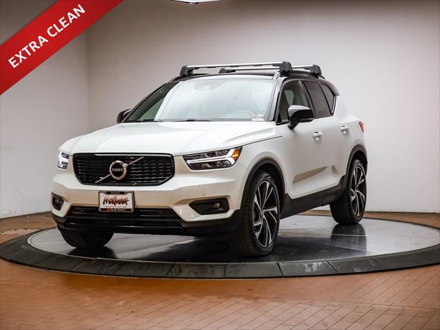 2020 Volvo XC40 R-Design