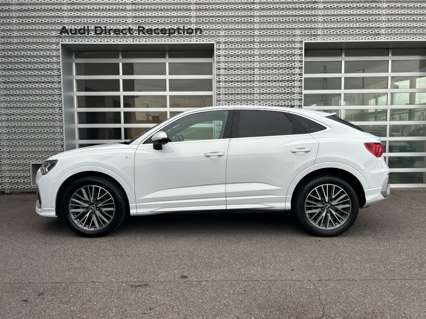 Audi Q3 Sportback 35 TFSI S line for more details contact your dealer