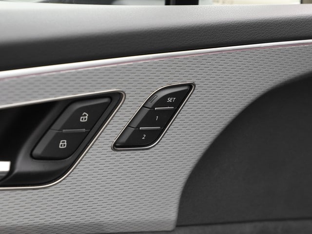 Image about Audi SQ7 SUV TFSI quattro tiptronic