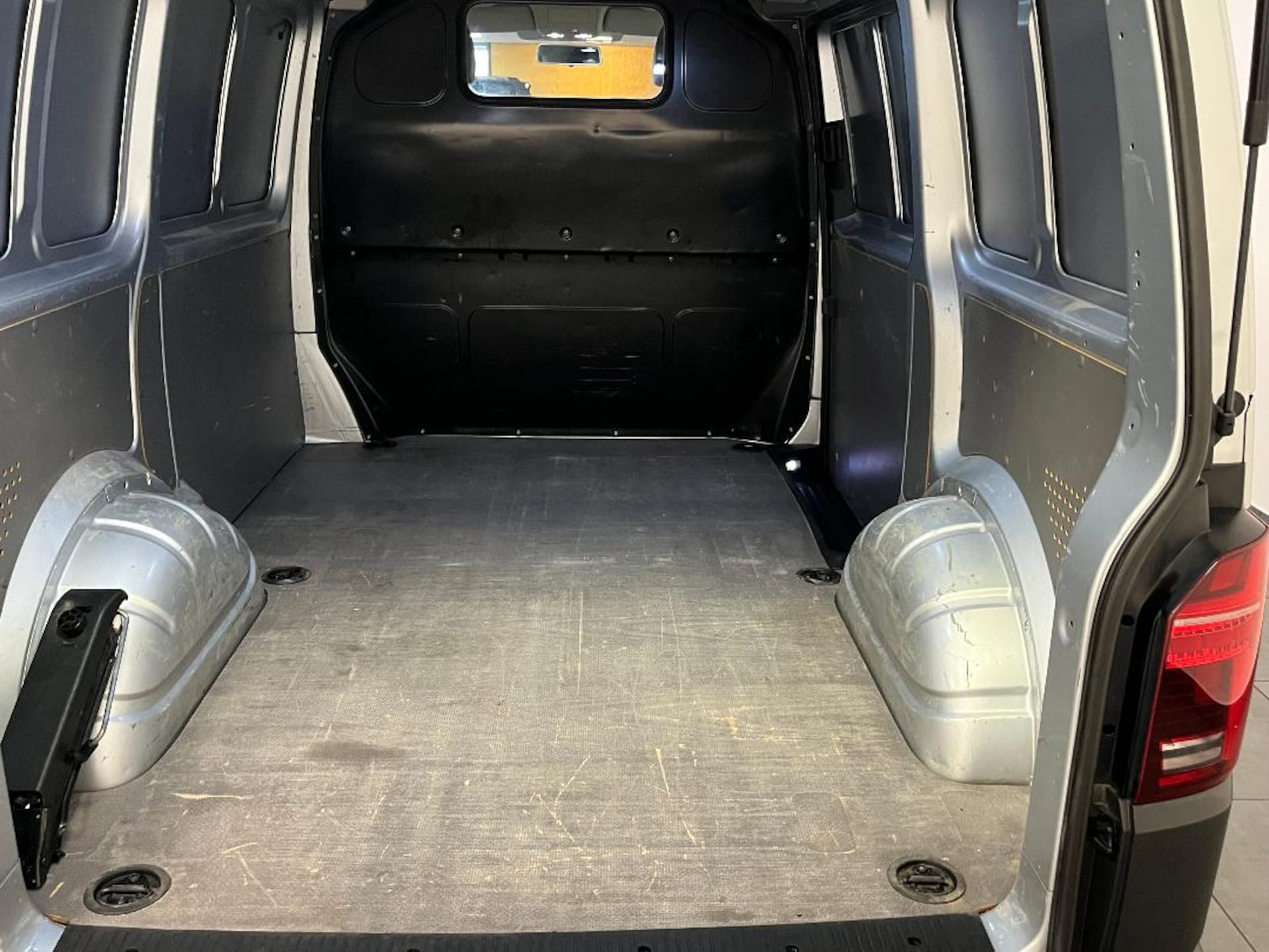 Volkswagen T6.1 Transporter Kasten kurzer Radstand