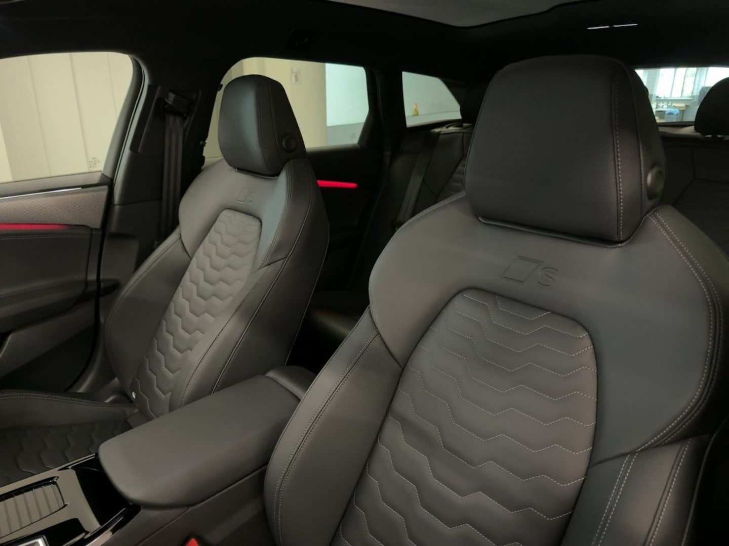 Bild über Audi A6 Avant e-tron S line business e-tron performance 270 kW - für weitere Informationen kontaktieren Sie den Audi Partner