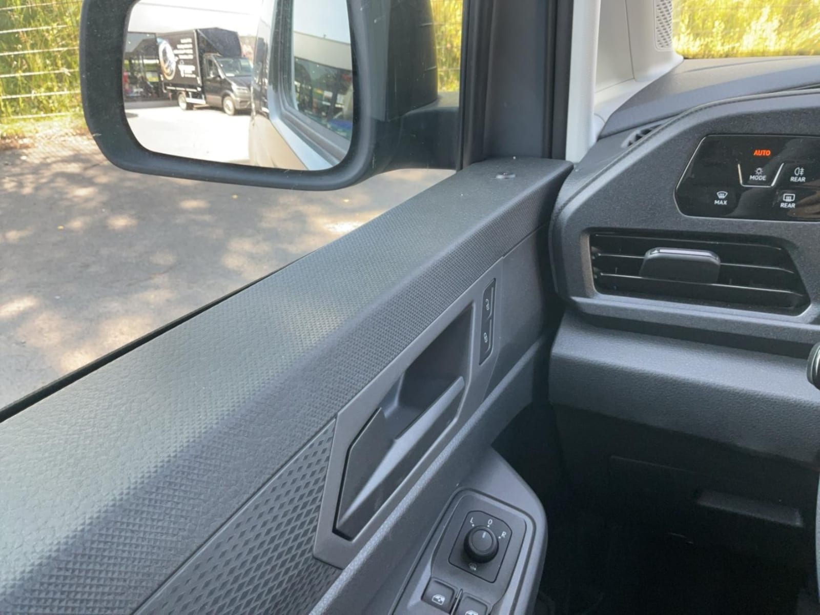 Volkswagen Caddy Cargo – Bild 13