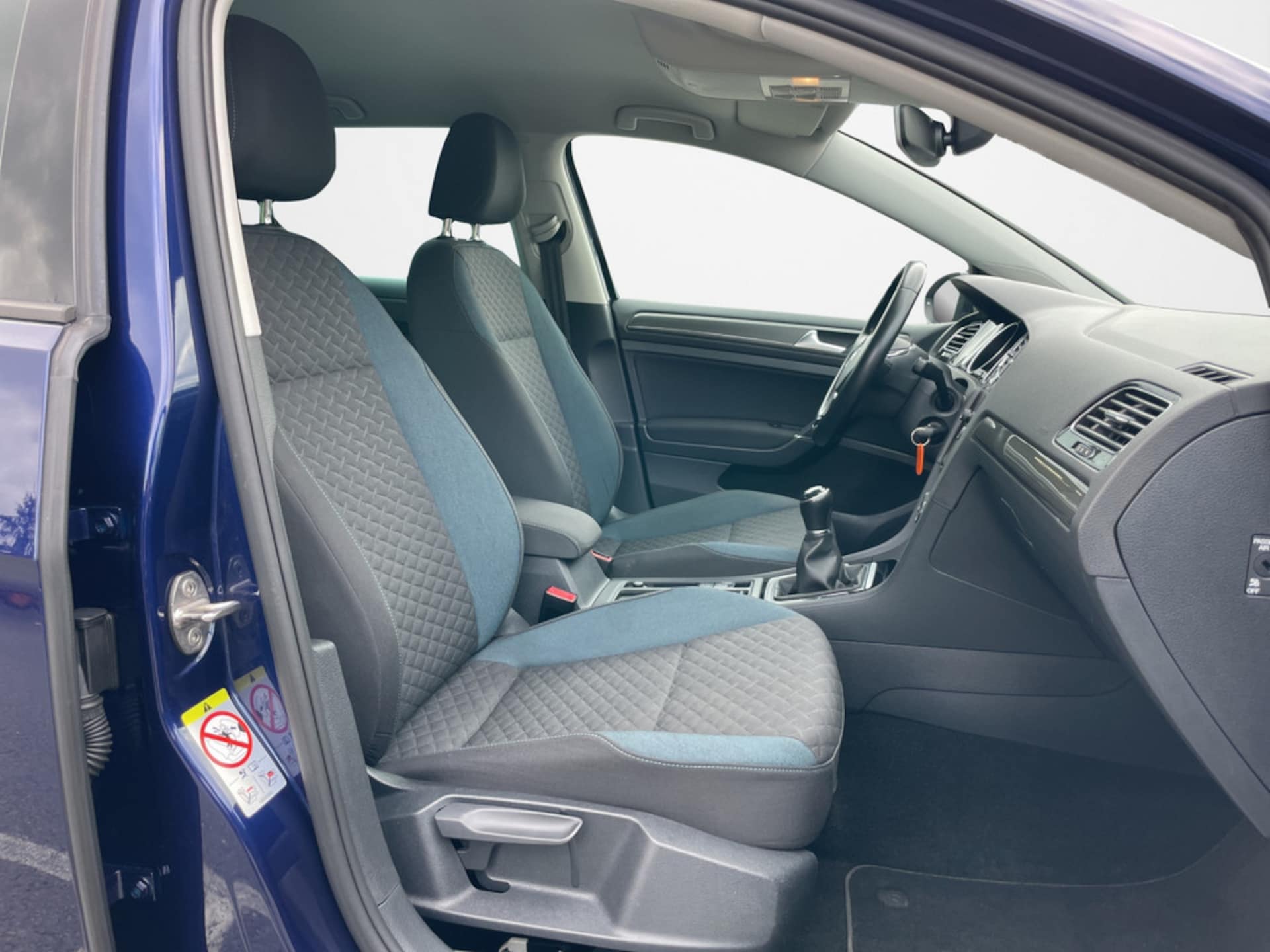 Volkswagen Golf IQ.DRIVE