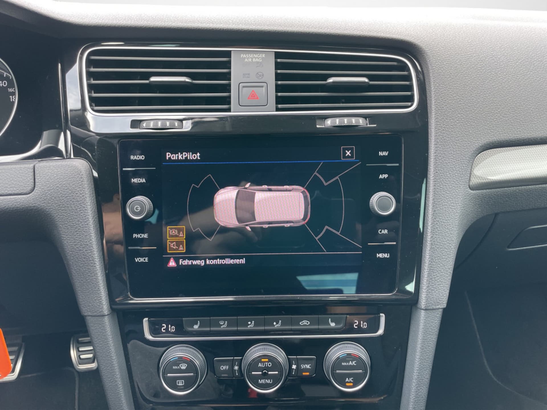 Volkswagen Golf IQ.DRIVE