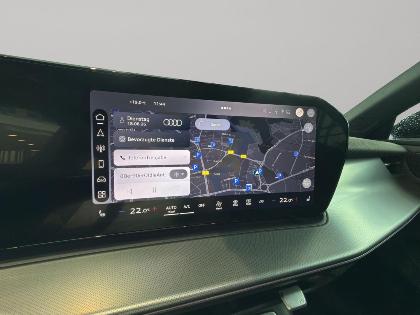 Bild über Audi Q3 SUV TFSI 110 kW S tronic - für weitere Informationen kontaktieren Sie den Audi Partner