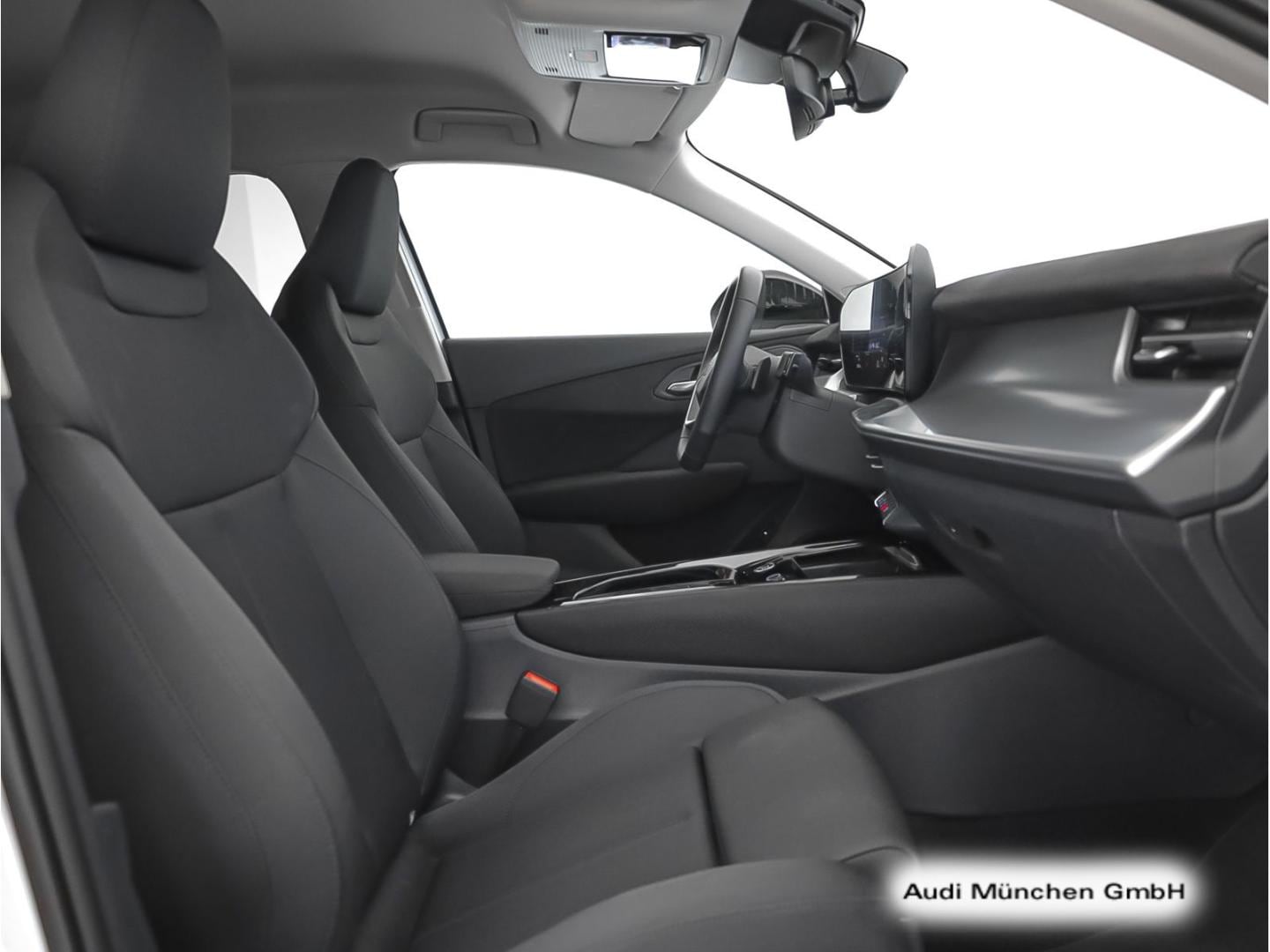 Bild über Audi Q3 SUV TFSI 110 kW S tronic - für weitere Informationen kontaktieren Sie den Audi Partner