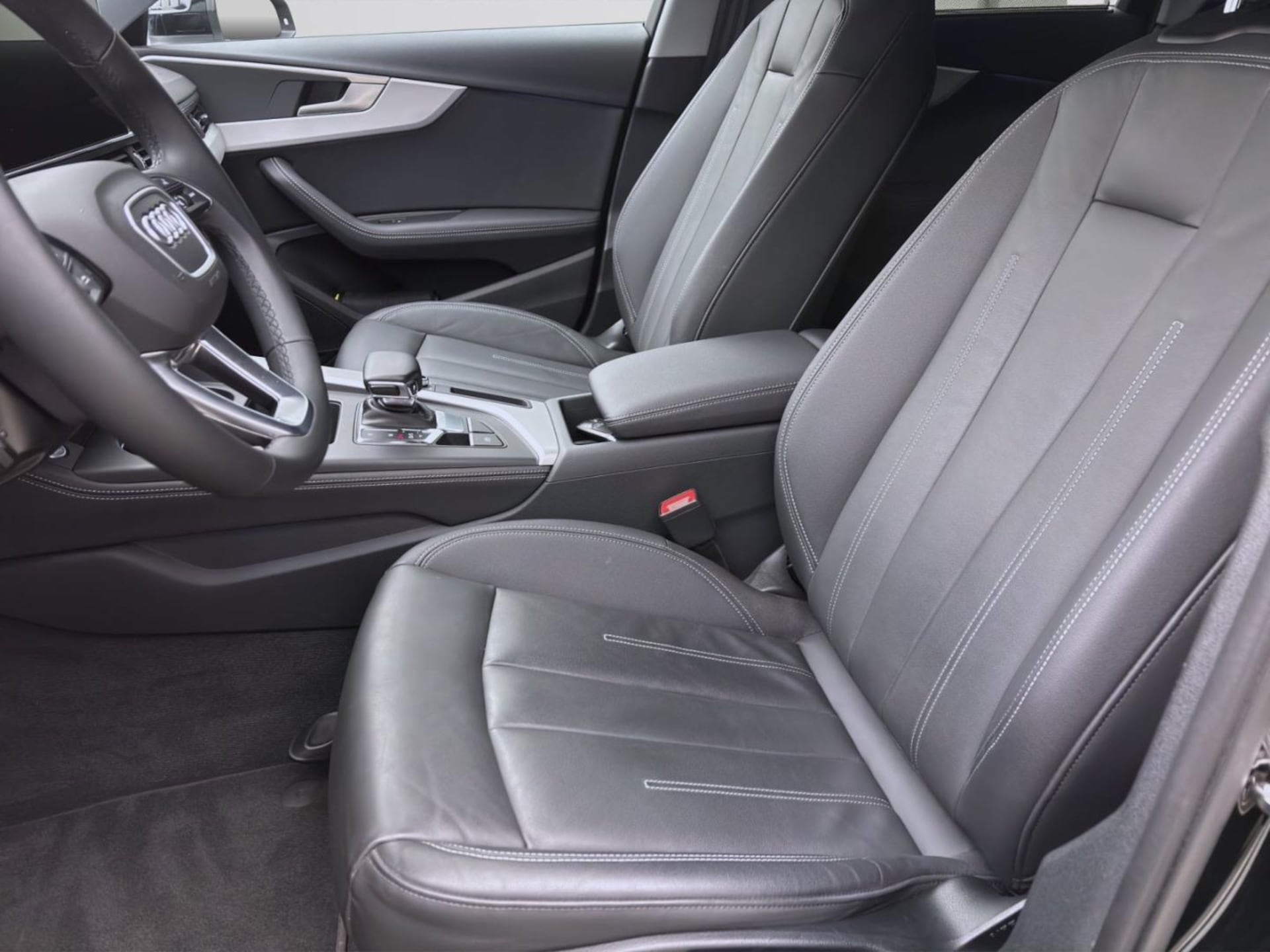 Audi A4 Limousine Advanced