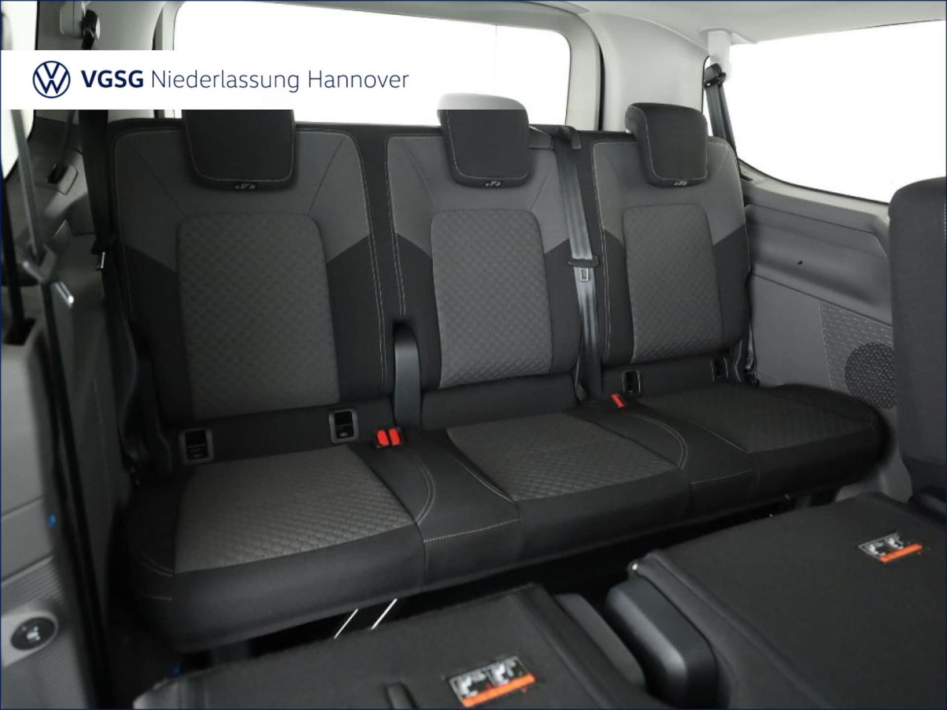 Volkswagen Caravelle Style