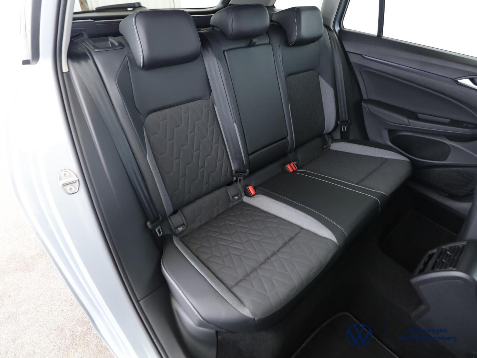 Volkswagen Golf Variant – Bild 8