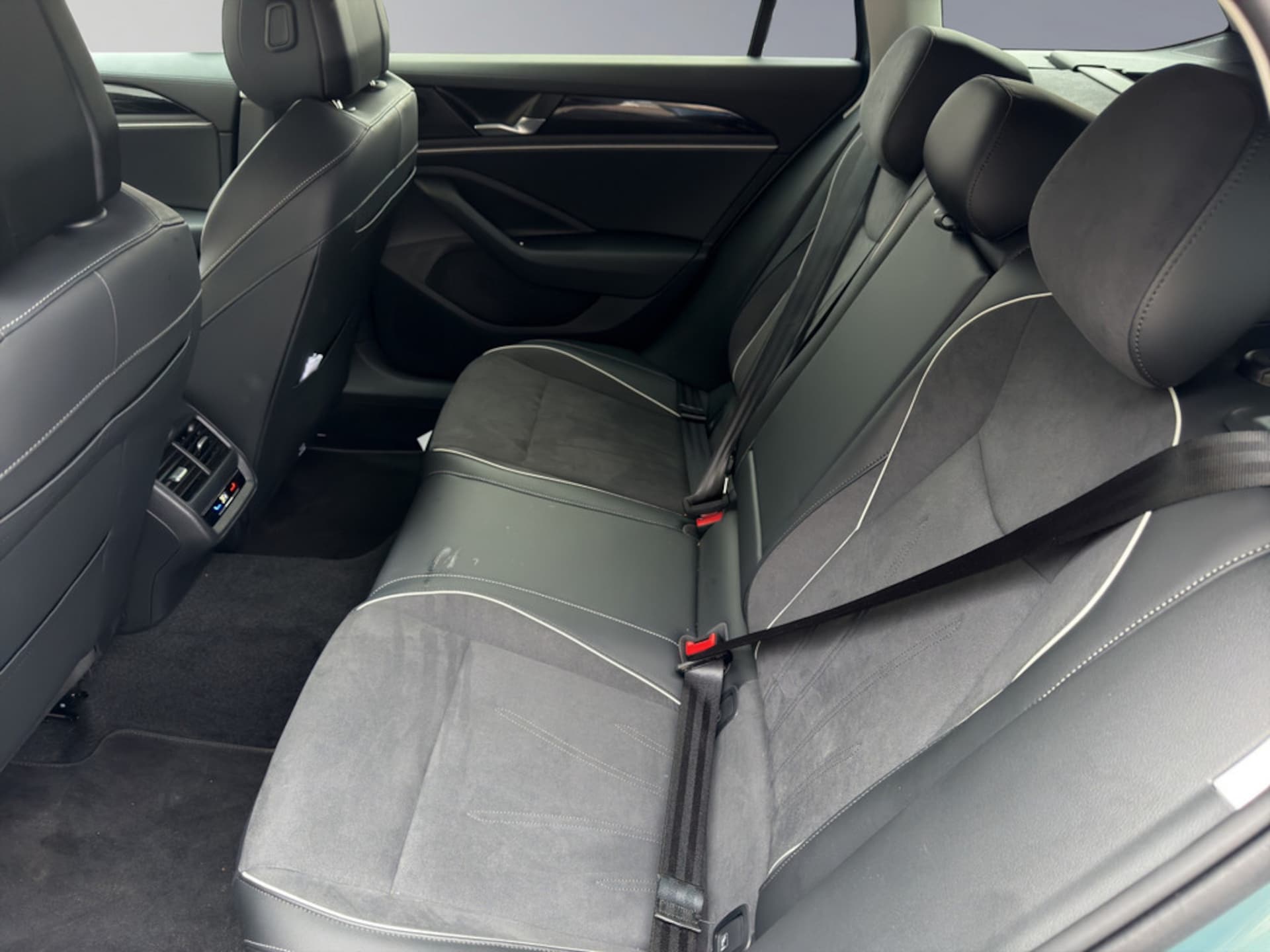 Volkswagen Passat Business