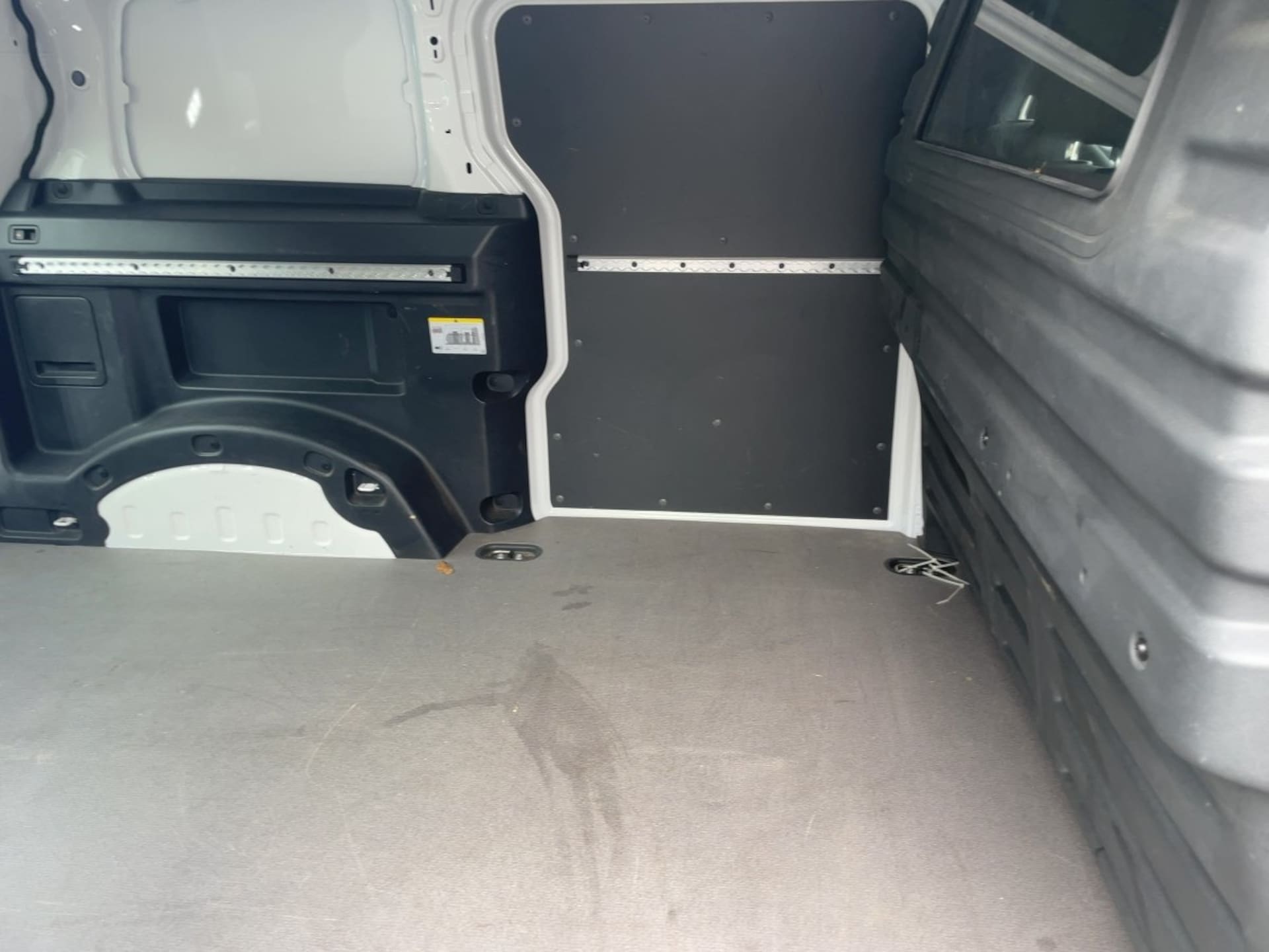 Volkswagen ID. Buzz Cargo Basis-Modell
