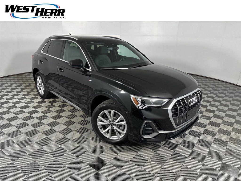 2025 Audi Q3 45 TFSI S Line Premium Plus quattro's photo