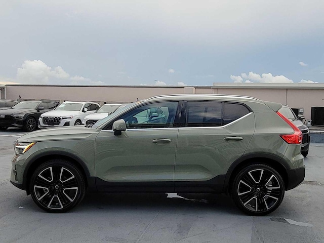 2024 Volvo XC40
